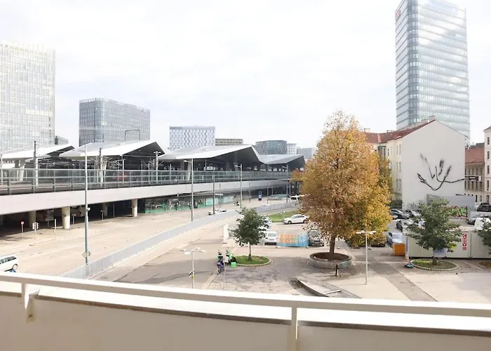 Apartment Nr 1 With 2 Balconies 3 Bedrooms Near Main Train Station